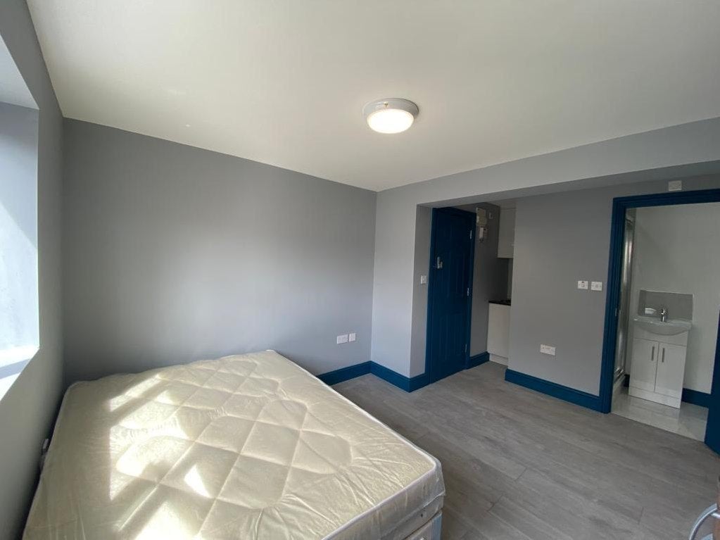 Room Keel Drive in Slough