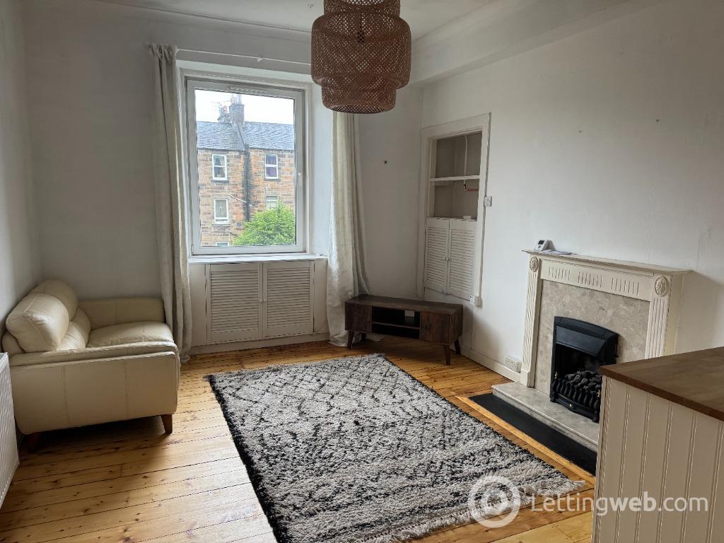 Flat Halmyre Street in City of Edinburgh