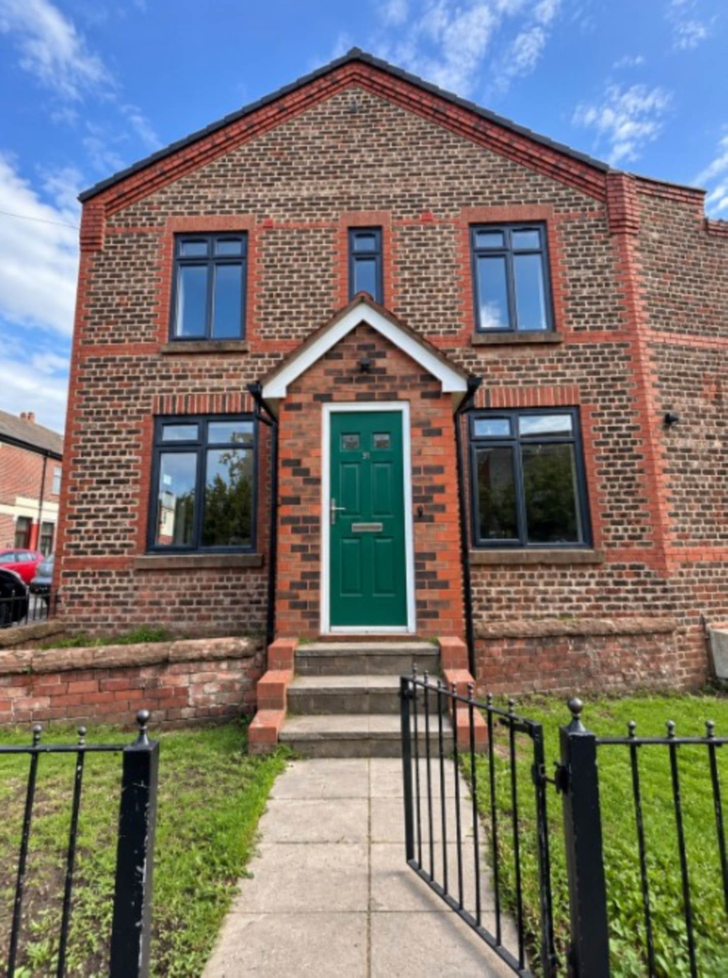 Room Marsh House Lane in Warrington