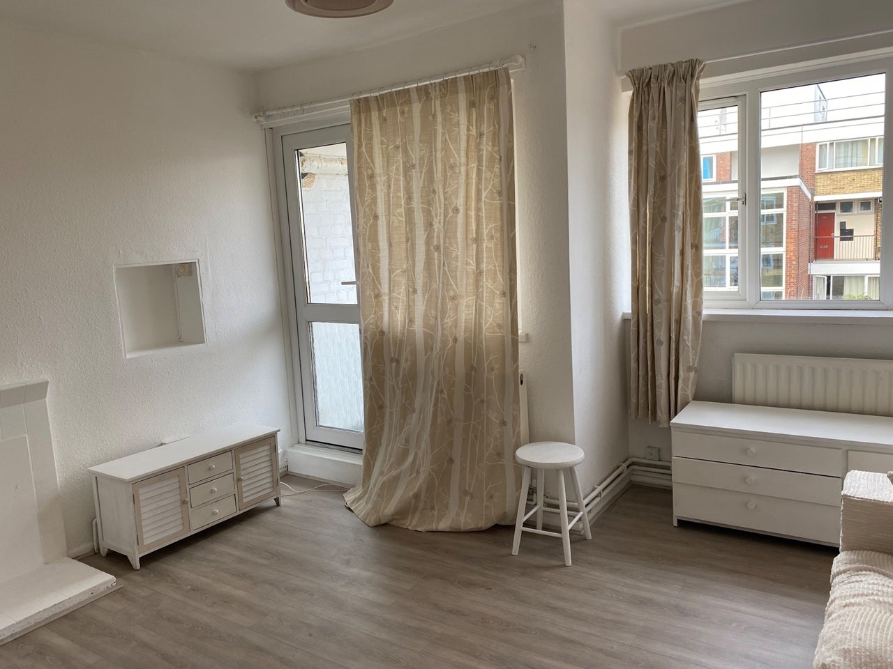 Flat Tildesley Road in Greater London