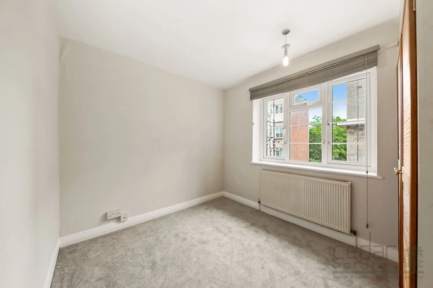 House Shoot-up Hill in Greater London