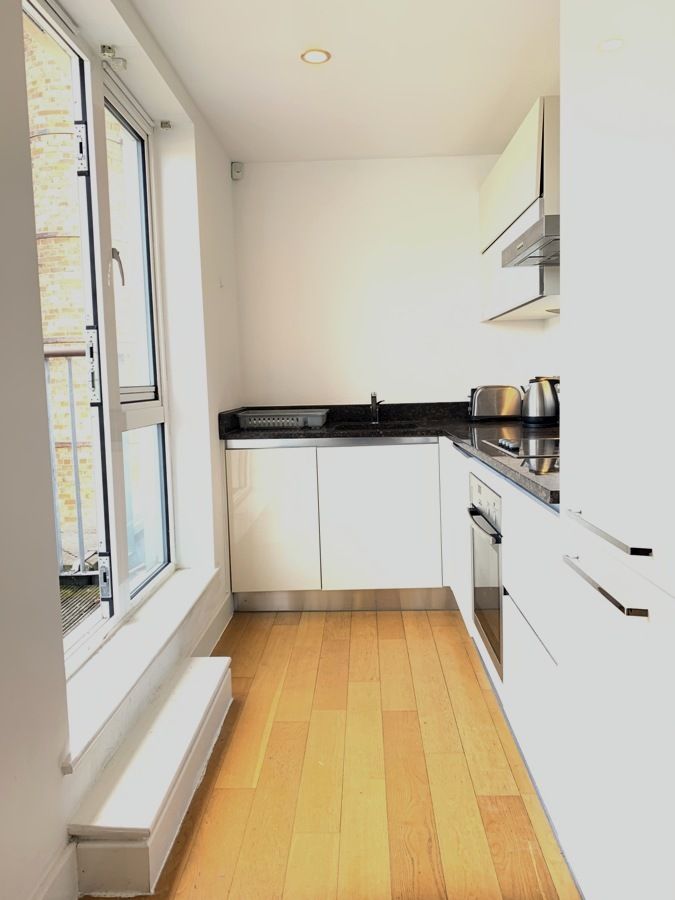 Flat New Road in London