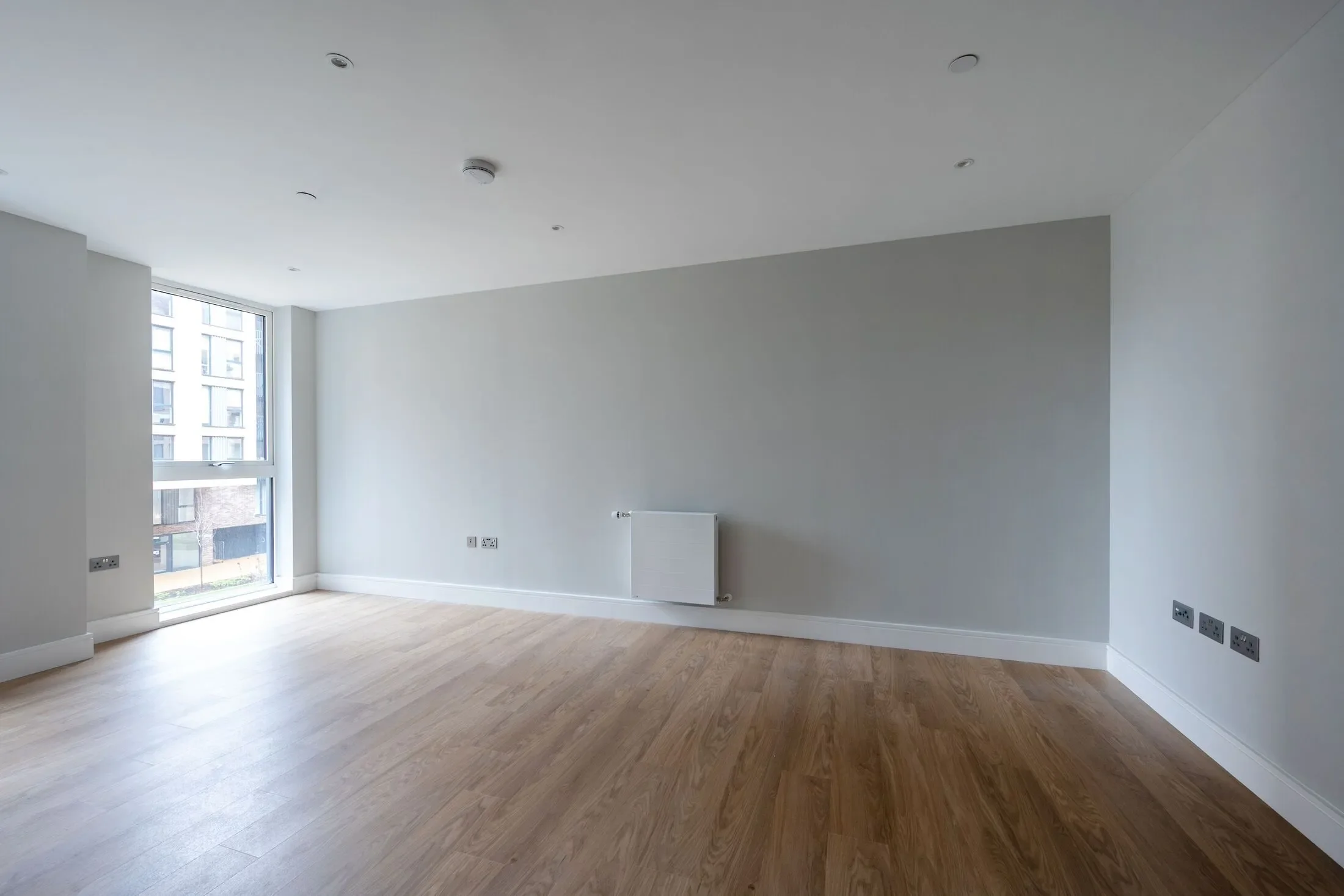 Flat Summerstown in Greater London