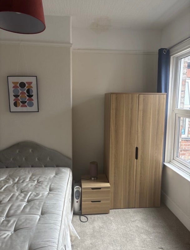 Room Oswald Road in Manchester