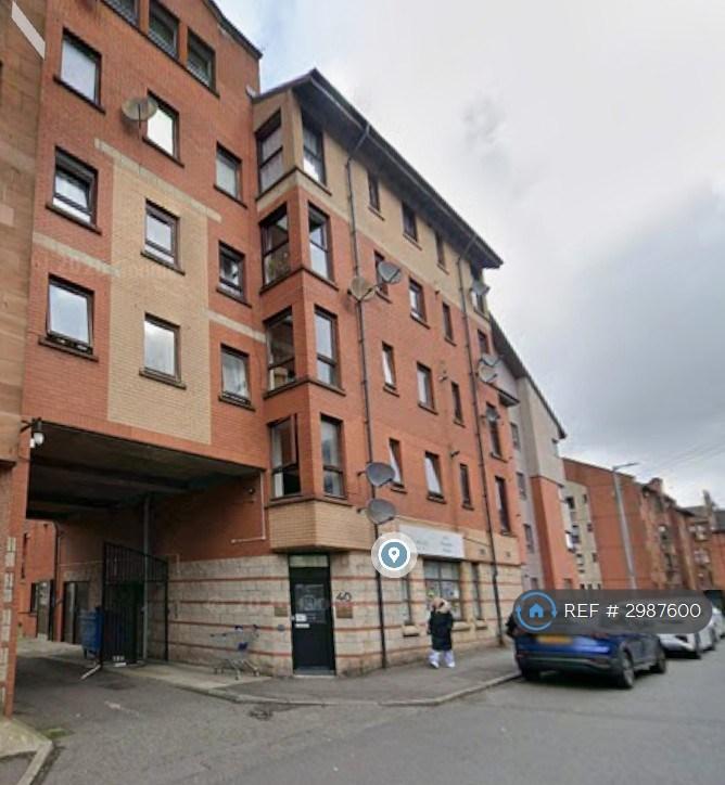Flat Helenvale Street in Glasgow