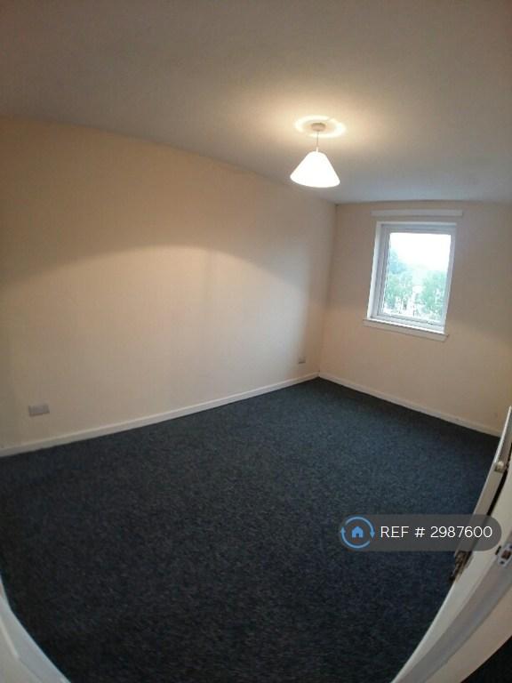 Flat Helenvale Street in Glasgow