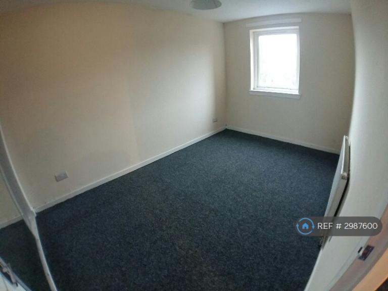 Flat Helenvale Street in Glasgow