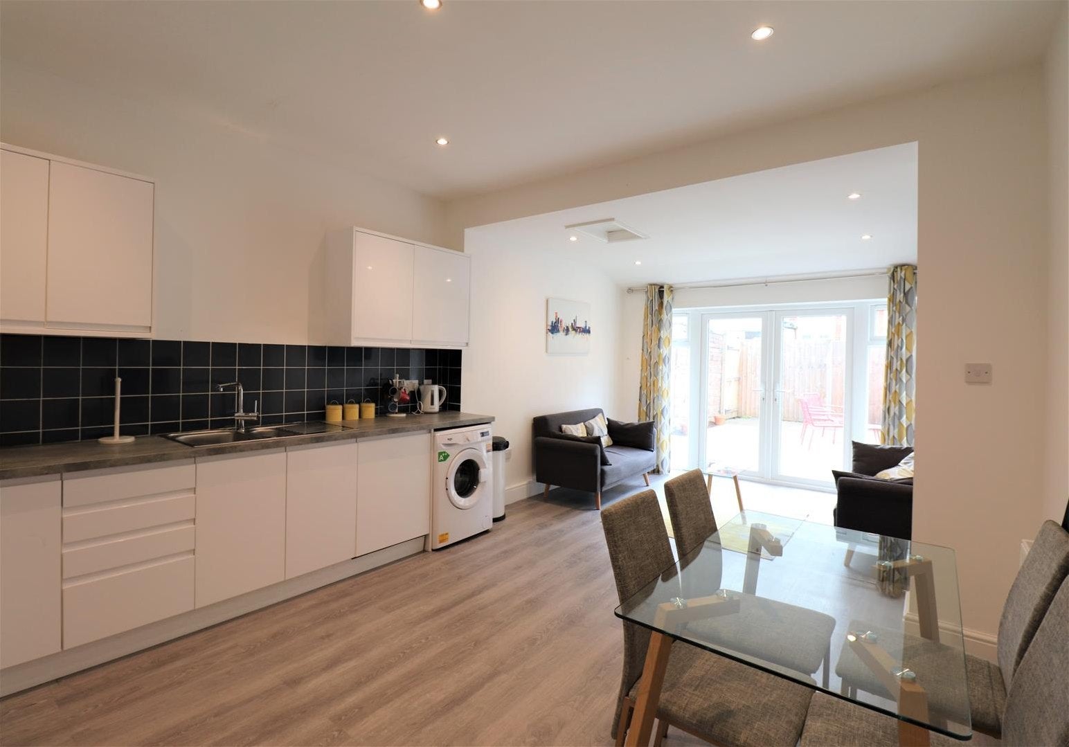 Room Sefton Road in Birmingham