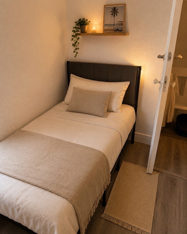Room Woodmansterne Road in Greater London