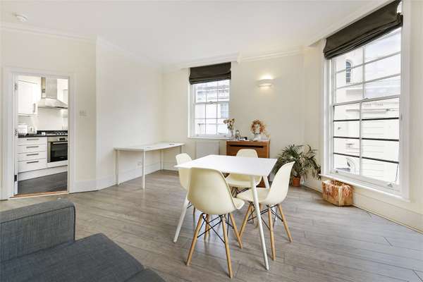 Flat New Oxford Street in Greater London