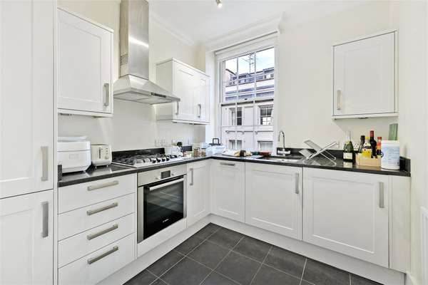 Flat New Oxford Street in Greater London