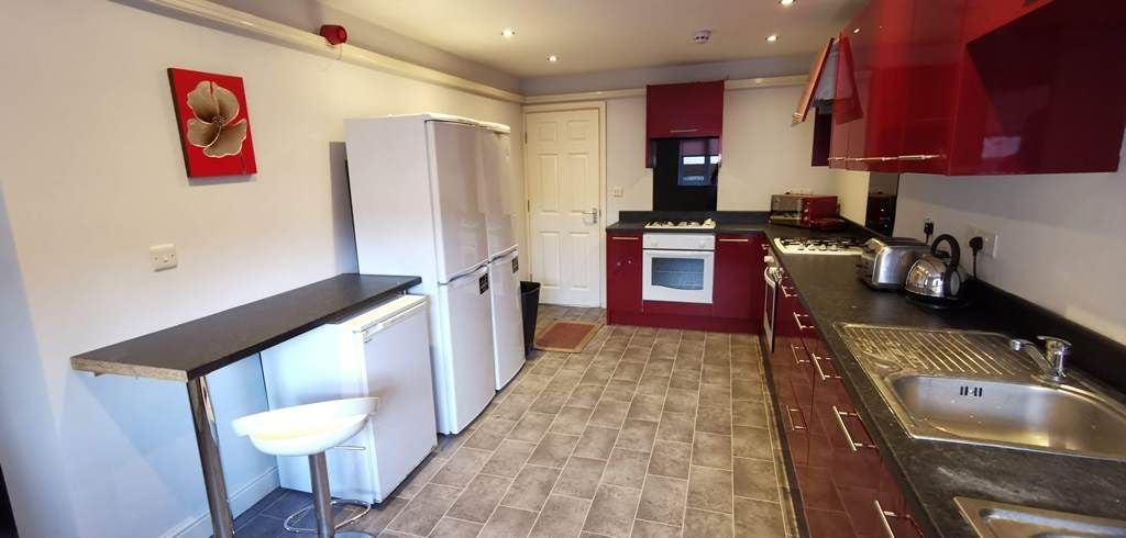Room Lambton Street in Hull