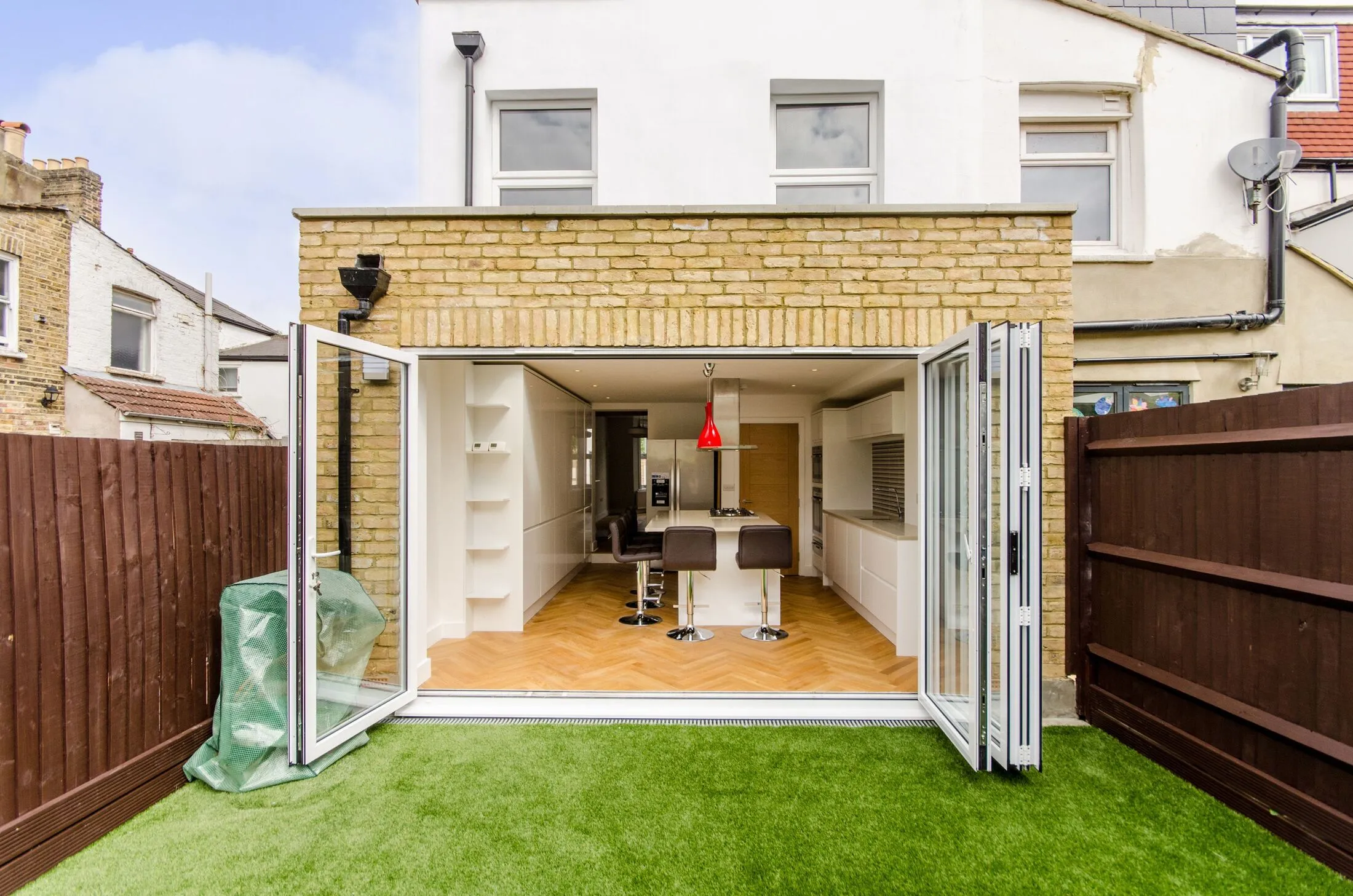 House Granville Road in Greater London
