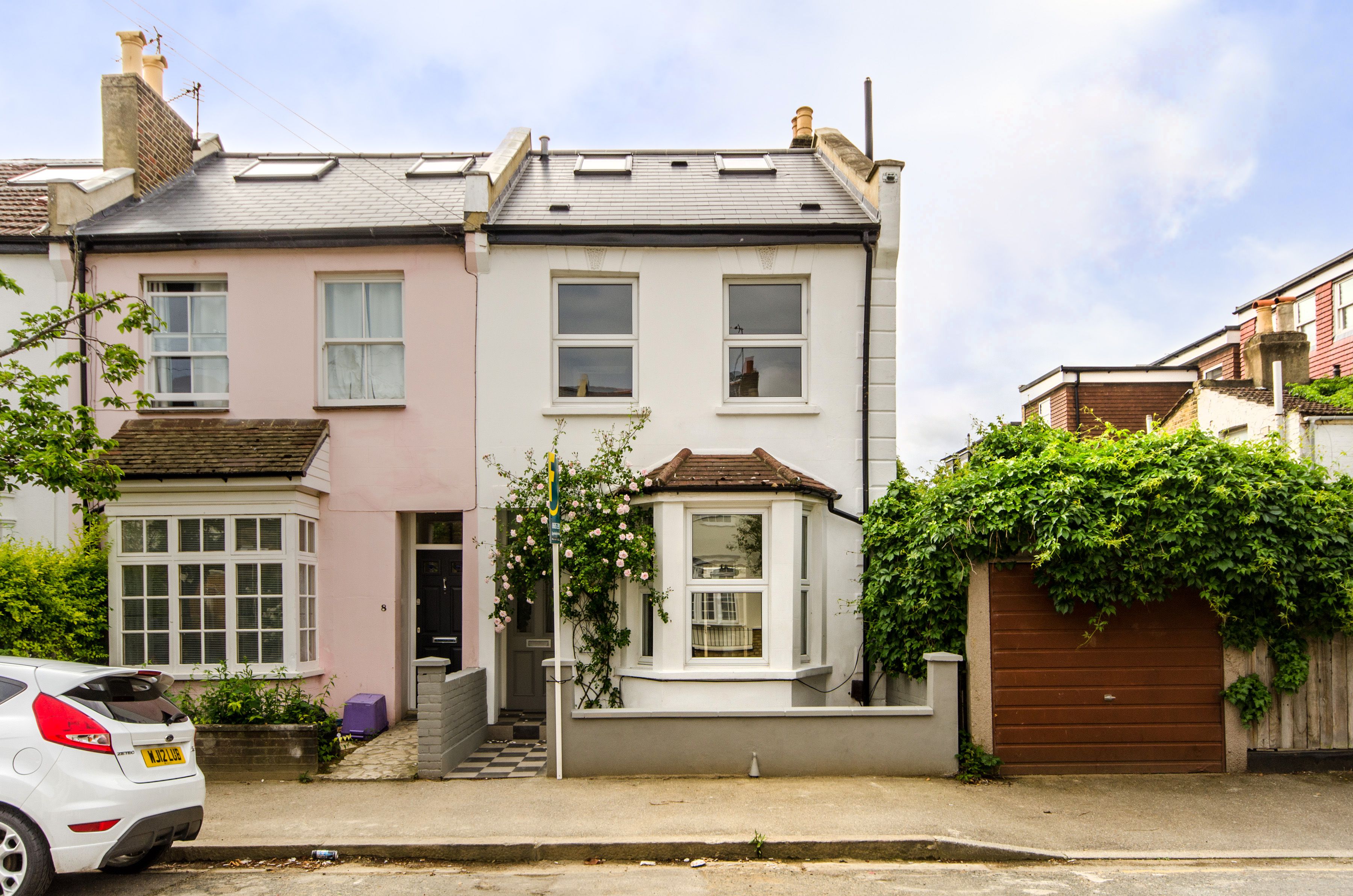 House Granville Road in Greater London