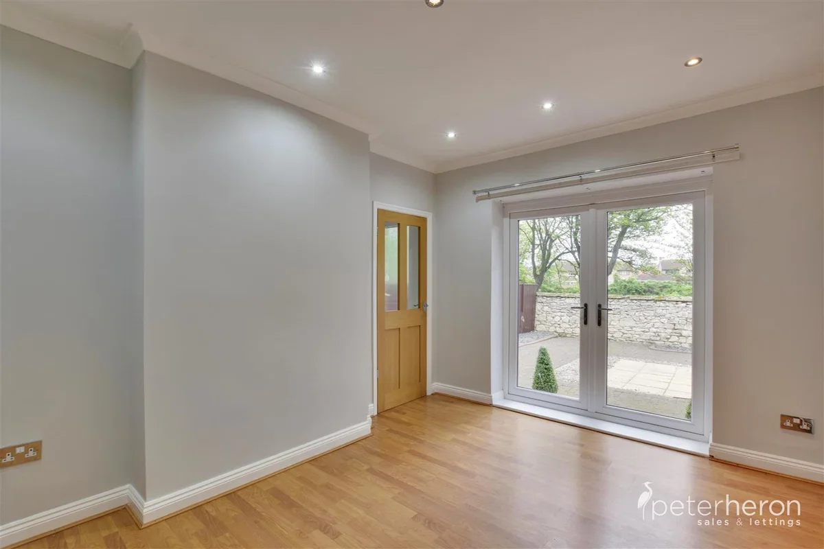 House Deepdene Road in Sunderland