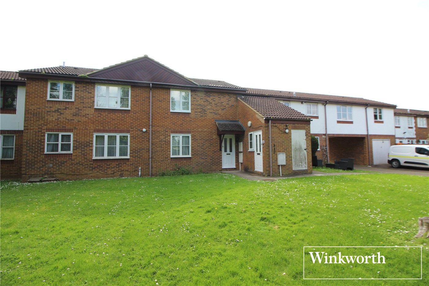 House Farm Close in Hertsmere