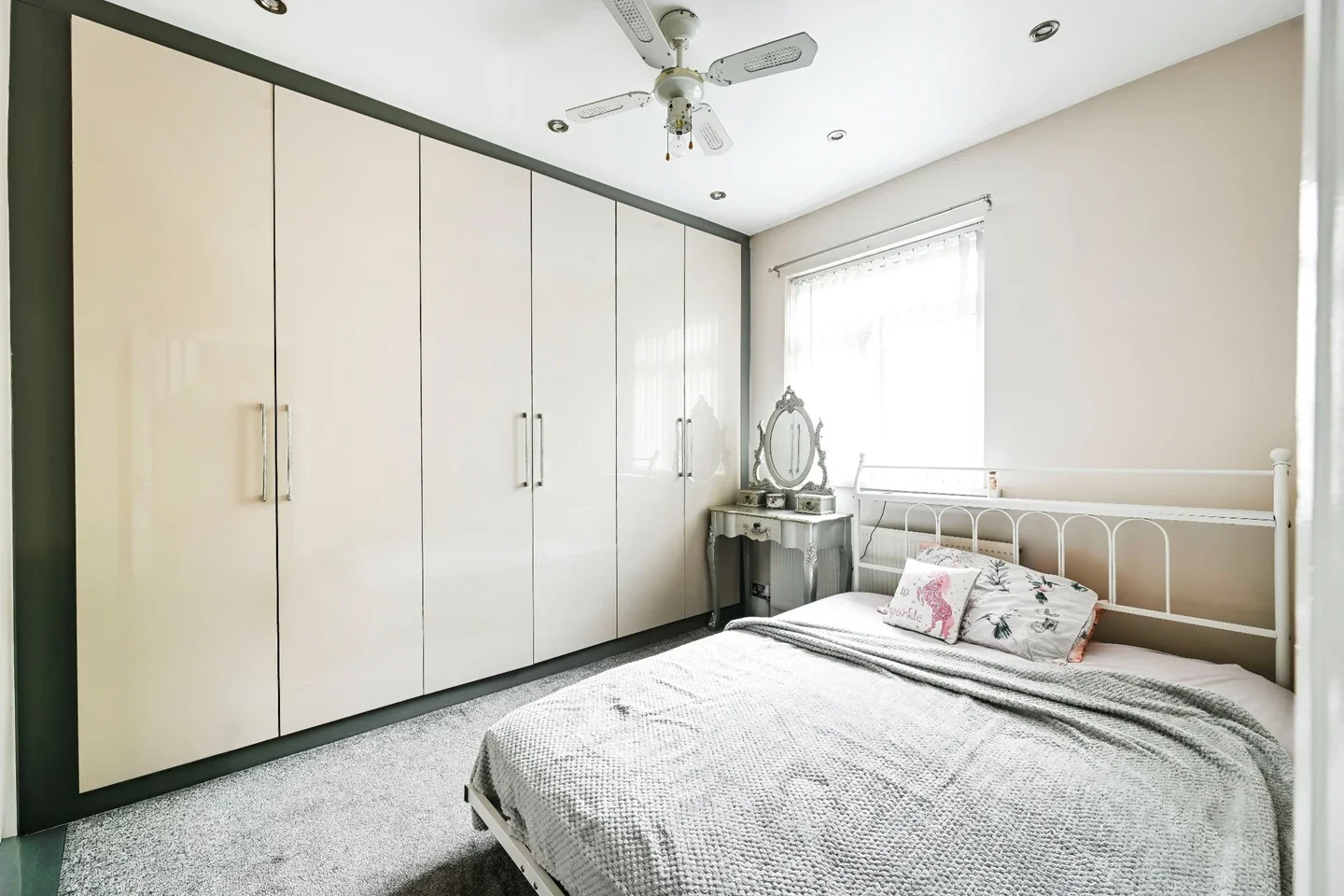 House Evelyn Grove in Greater London