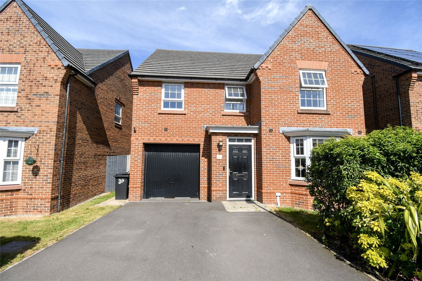 House Fernbank Lane in Moreton