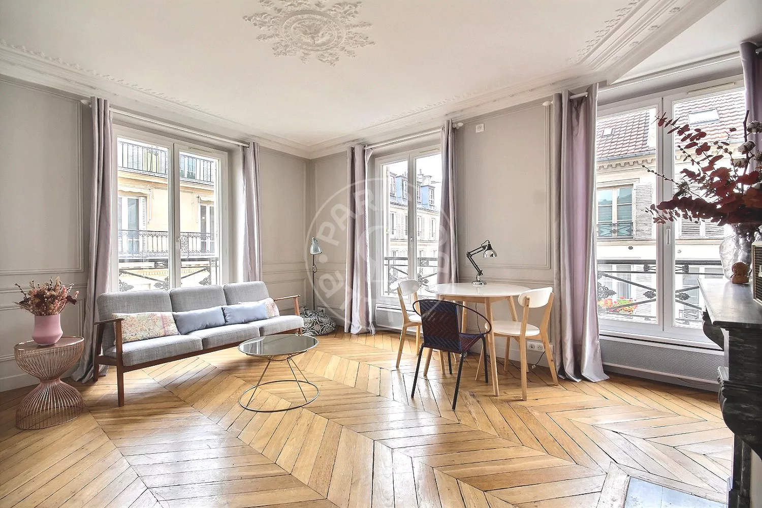 Flat Rue Paul Escudier in Paris