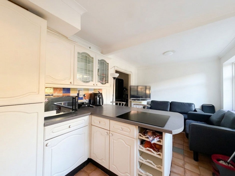 Flat Belgrave Mews in Greater London
