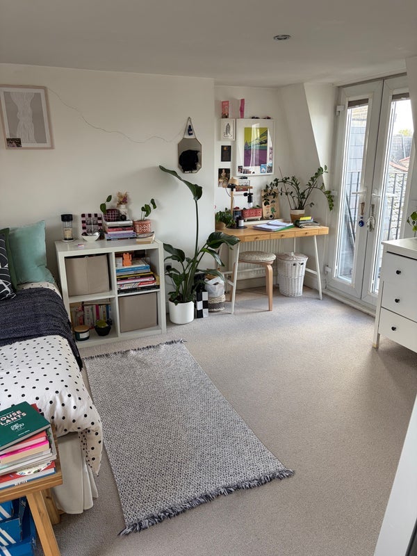Room Blackett Street in Greater London