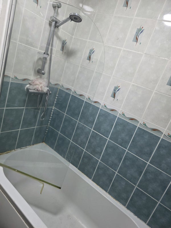 Room Eastbury Avenue in Bradford