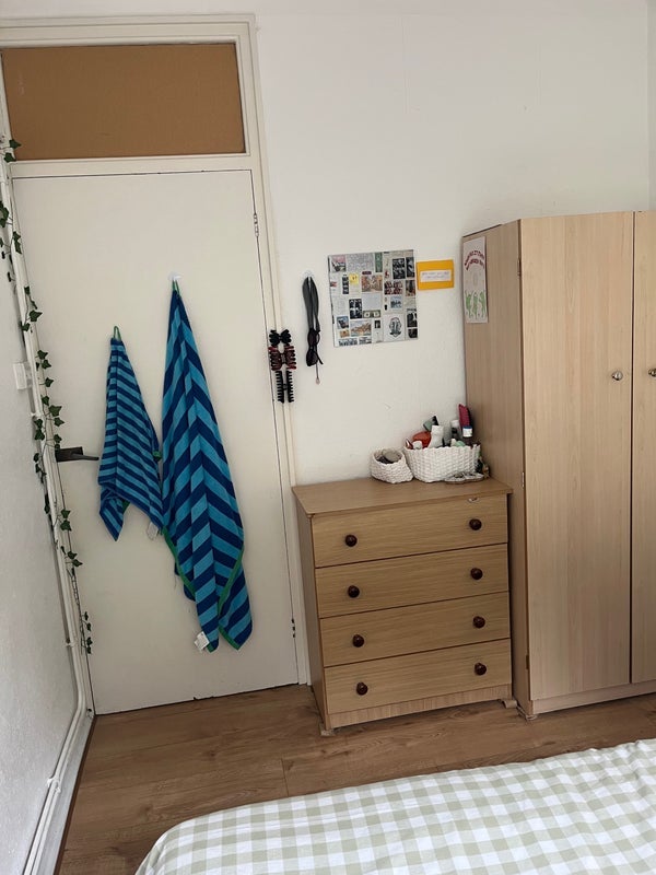 Room Cephas Avenue in Greater London