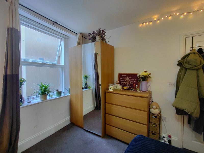 Room Ambra Vale East in Bristol