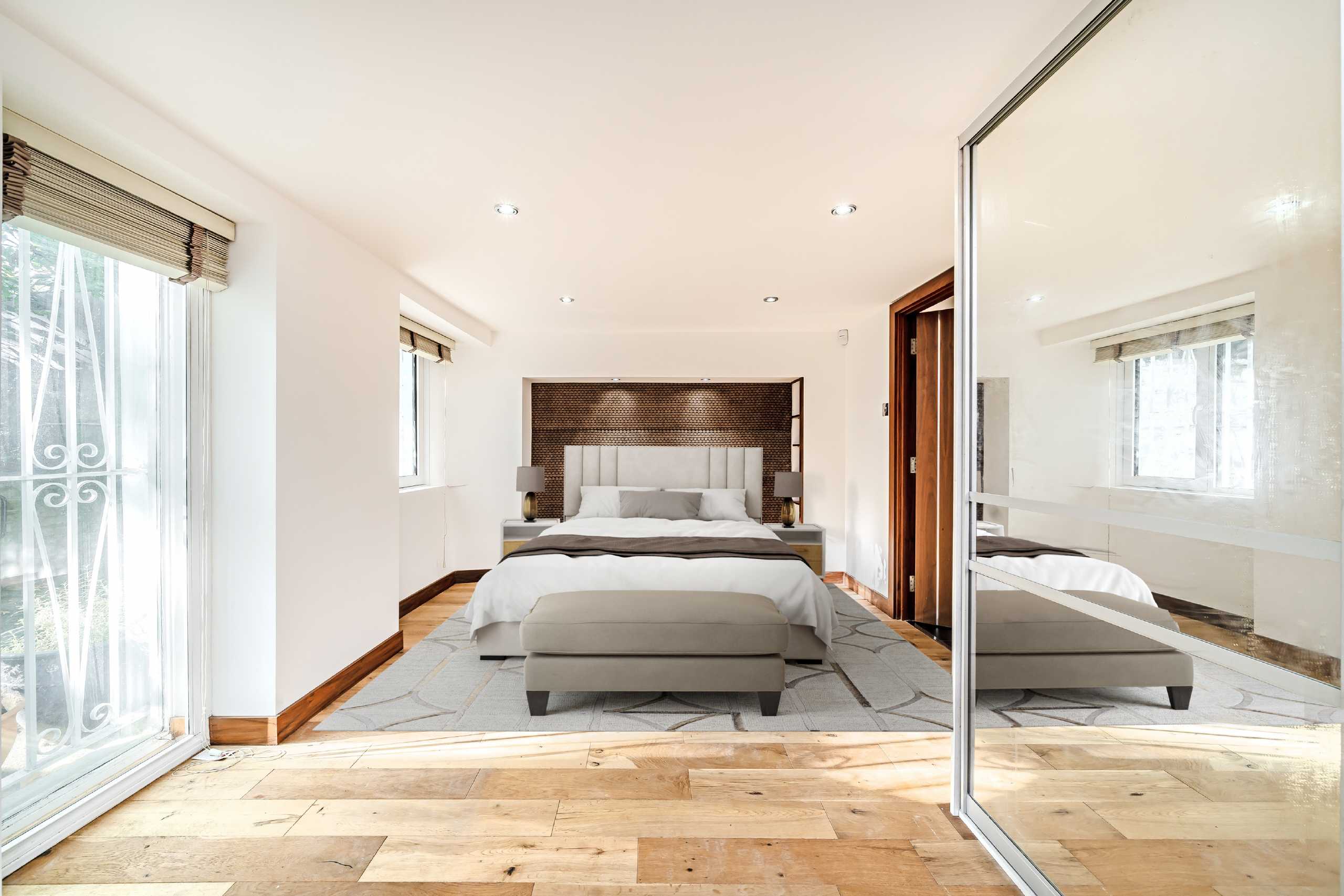 Flat Holland Park Avenue in Greater London