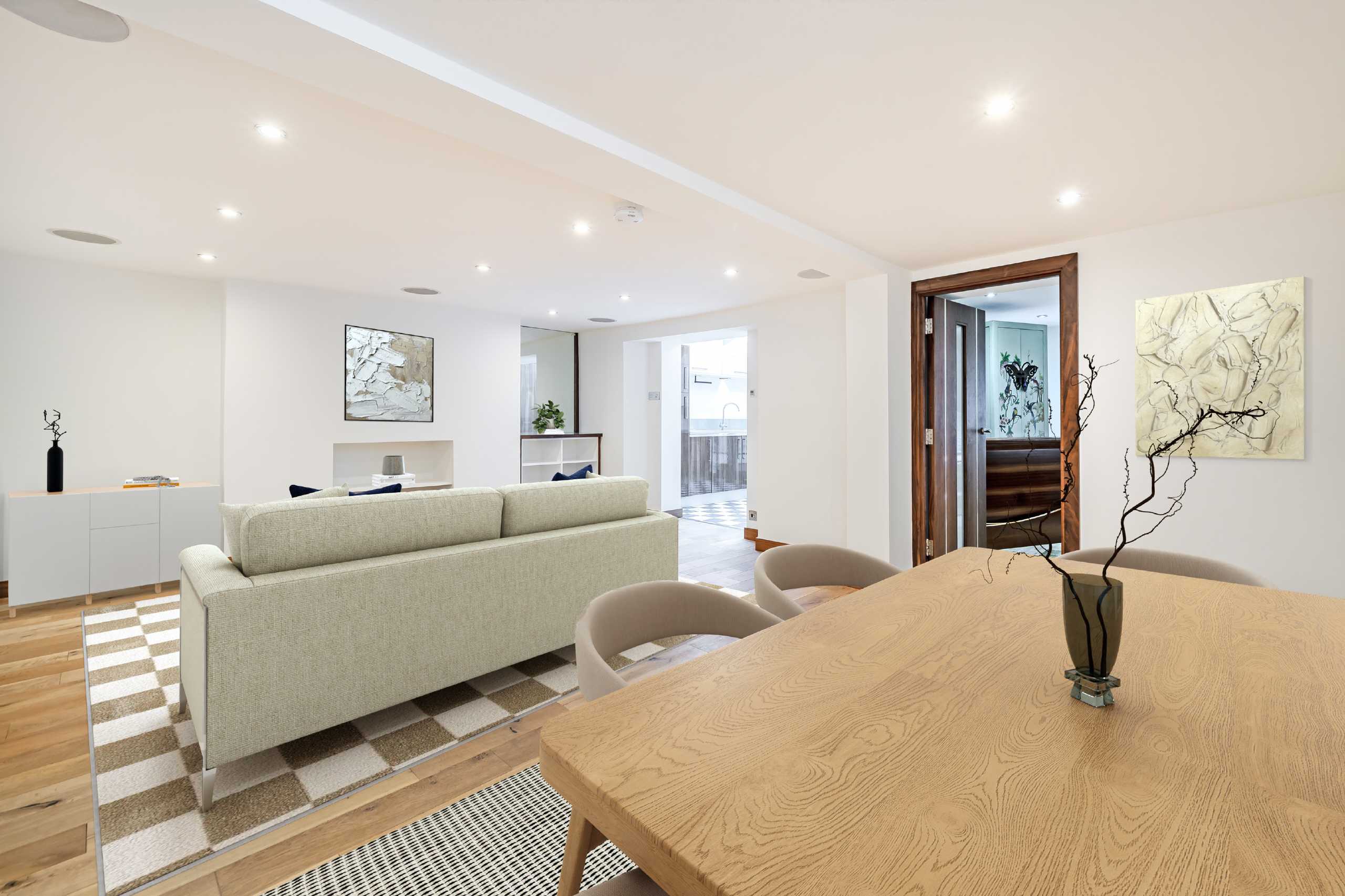 Flat Holland Park Avenue in Greater London