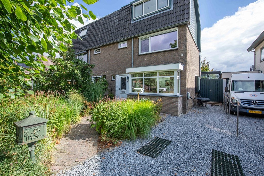 Huis Kerkweg 25 a in Aalsmeer