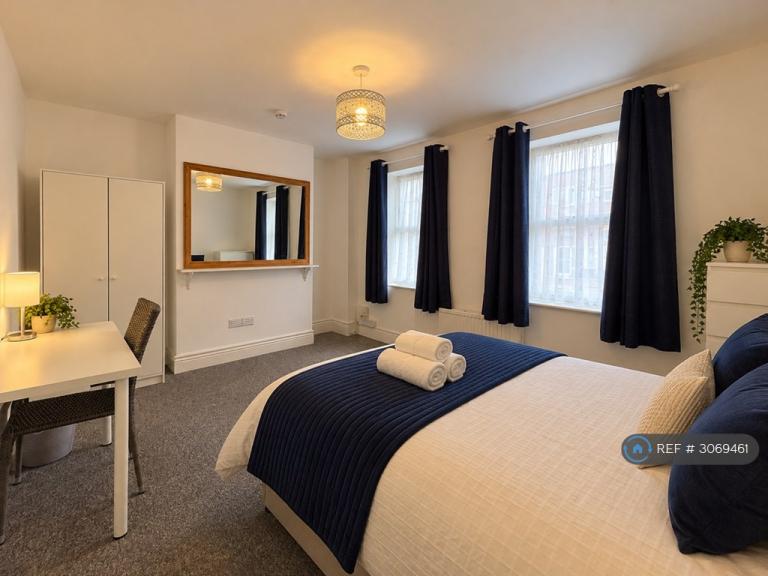 Room Argyle Street in Reading