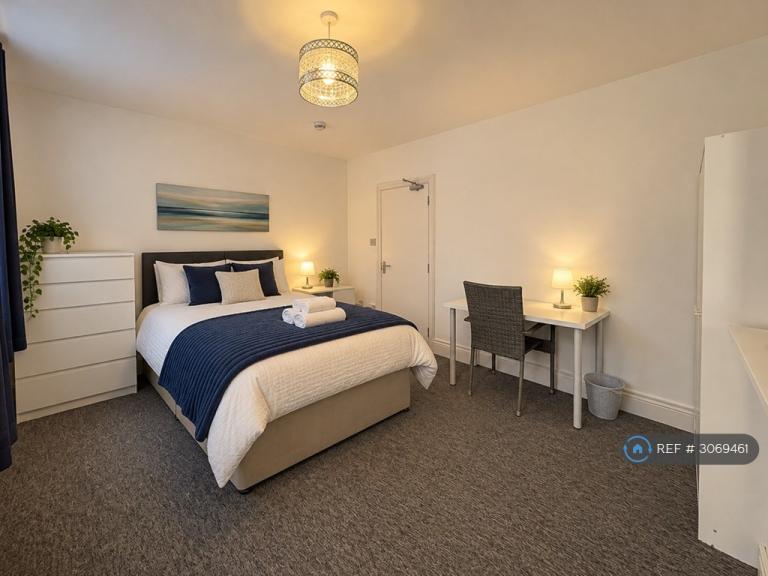 Room Argyle Street in Reading