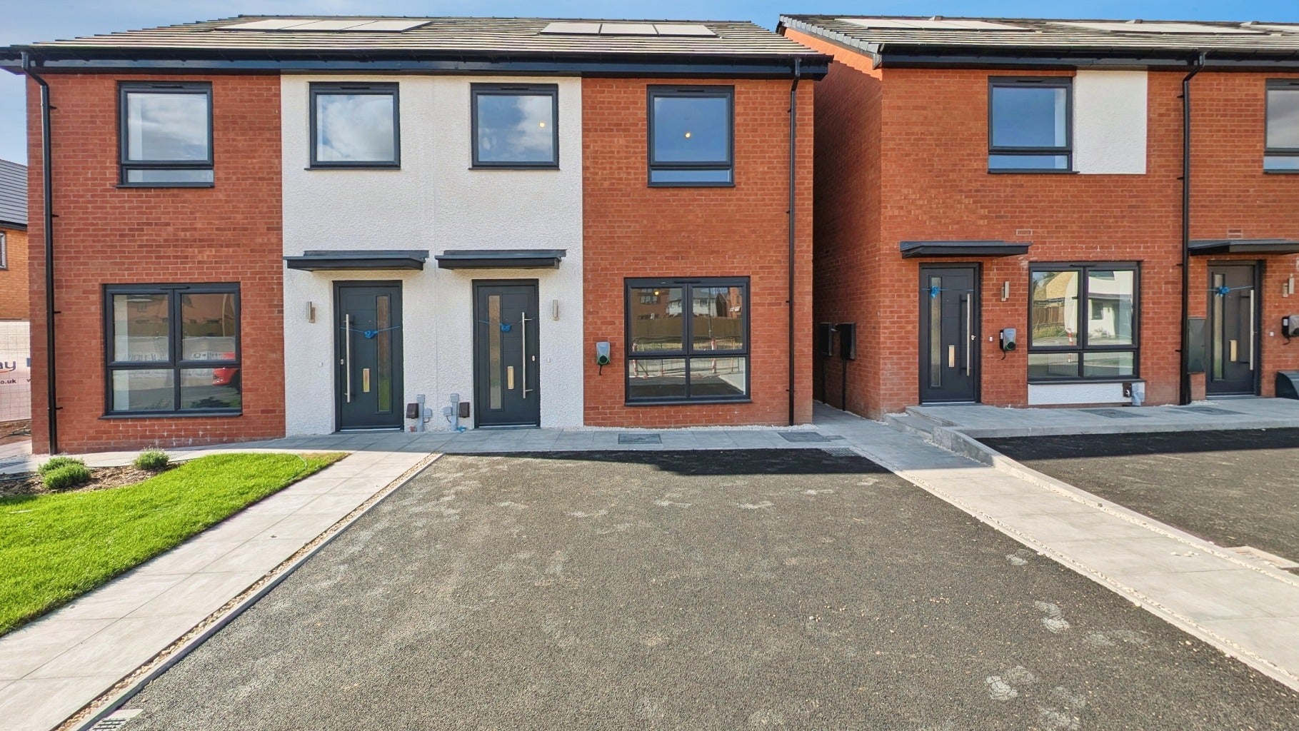 House Hollymoor Drive in Derby