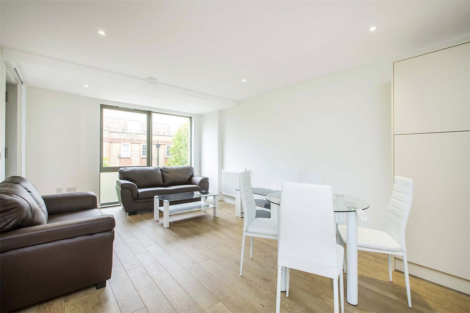 Flat Sancroft Street in Greater London