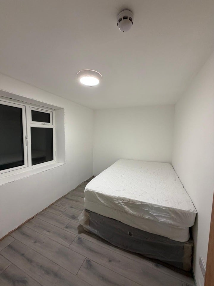 Room Roman Way in Thatcham
