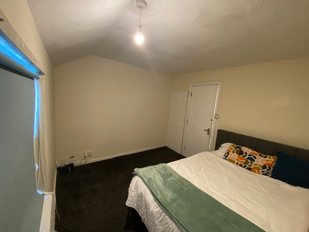 Room Alfreton Road in Nottingham