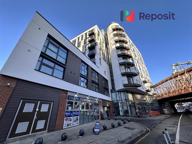 Flat Sillavan Way in Salford