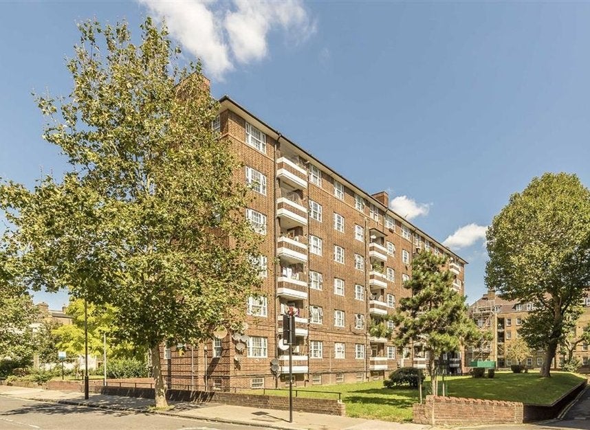Flat Doddington Grove in Greater London