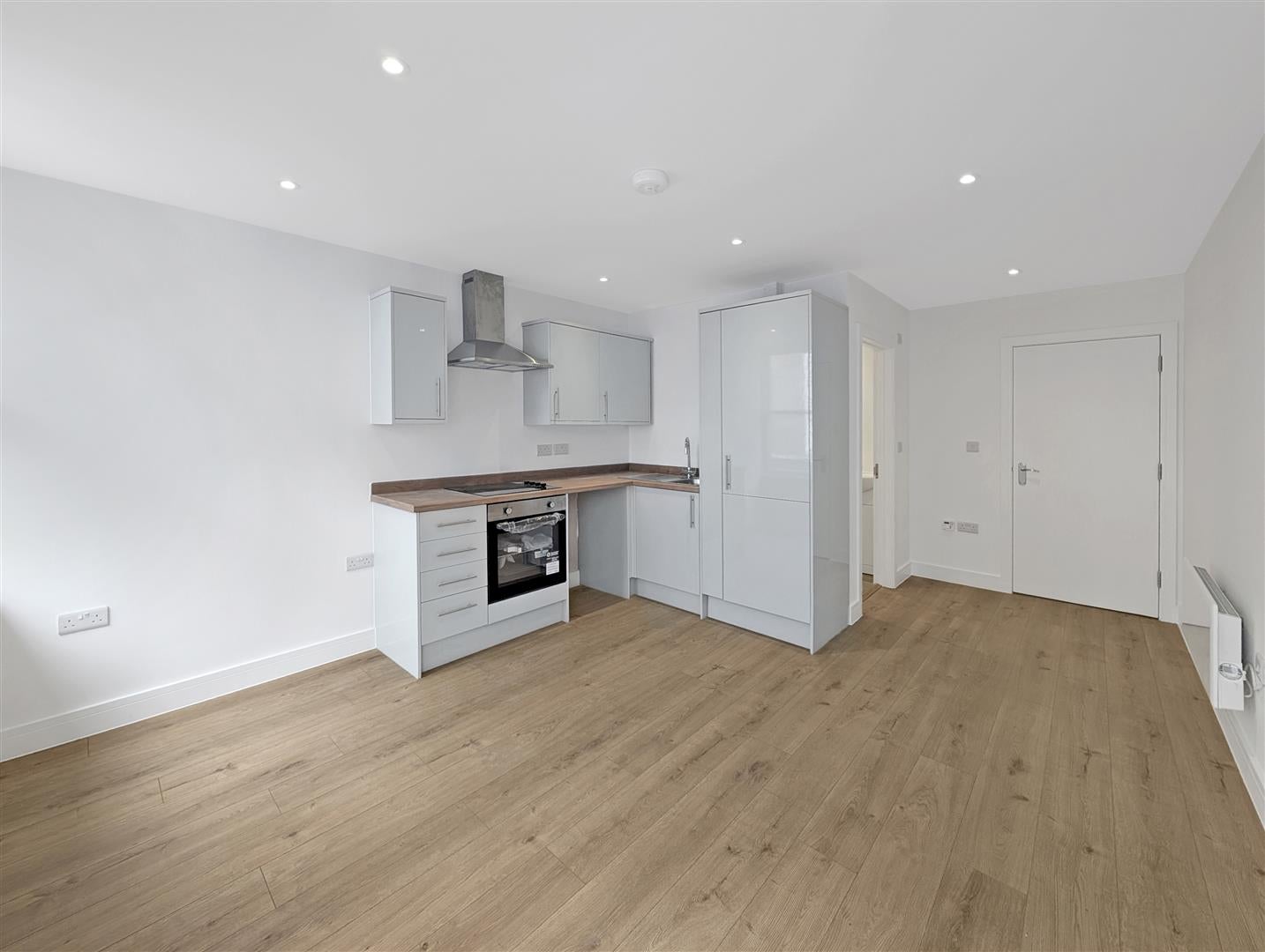 Flat Long Wyre Street in Colchester