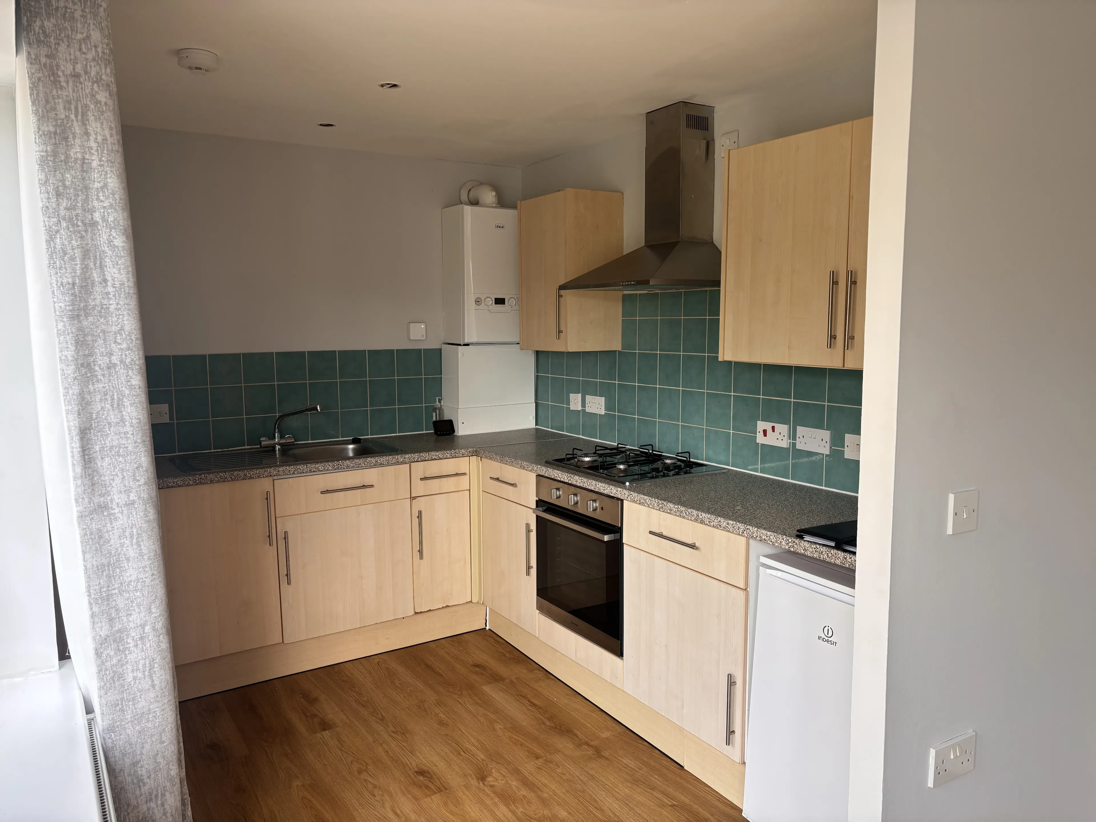 Flat Denmark Road in Poole