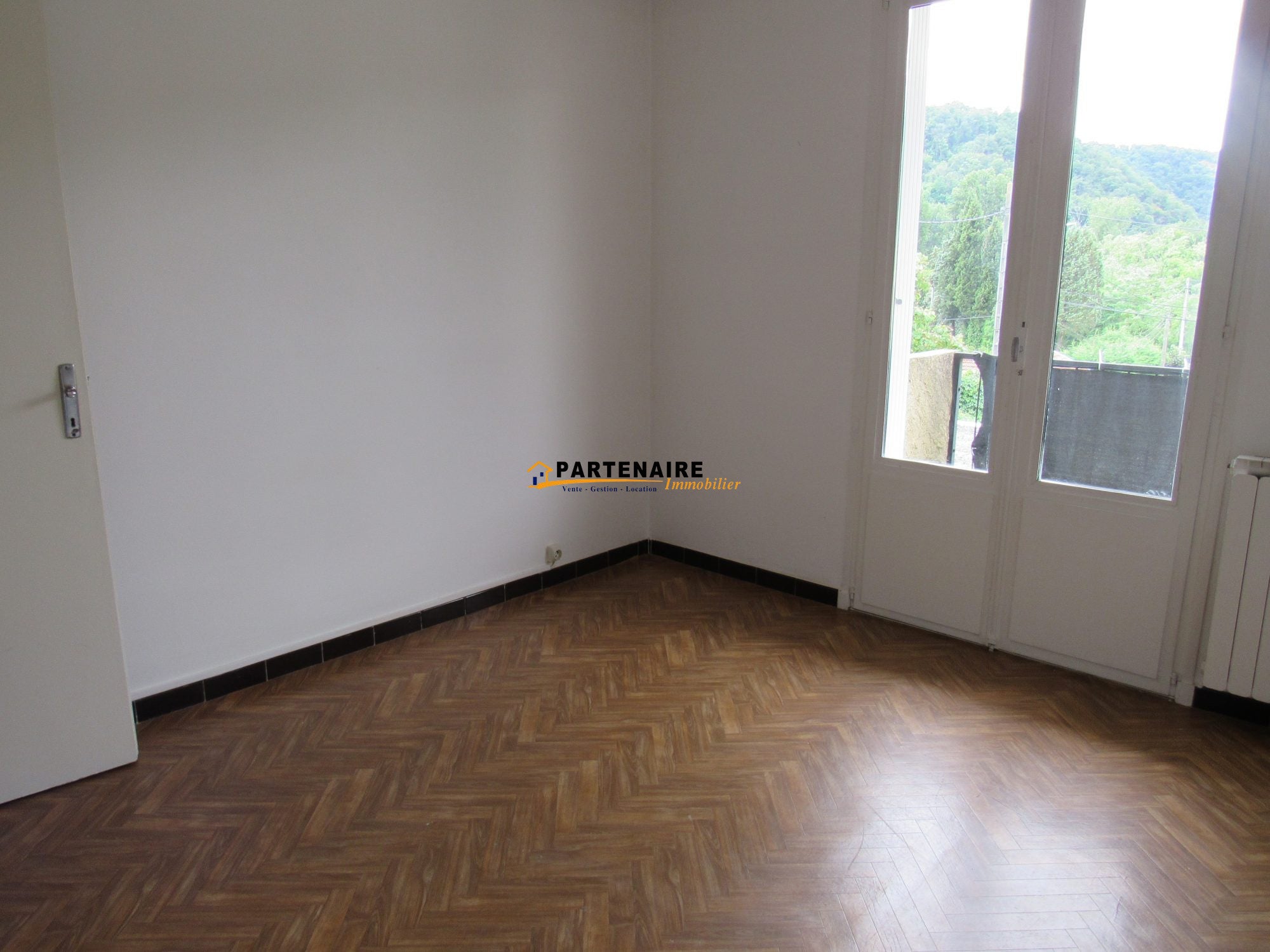 Flat Rue des Puisatiers in Saint-Uze