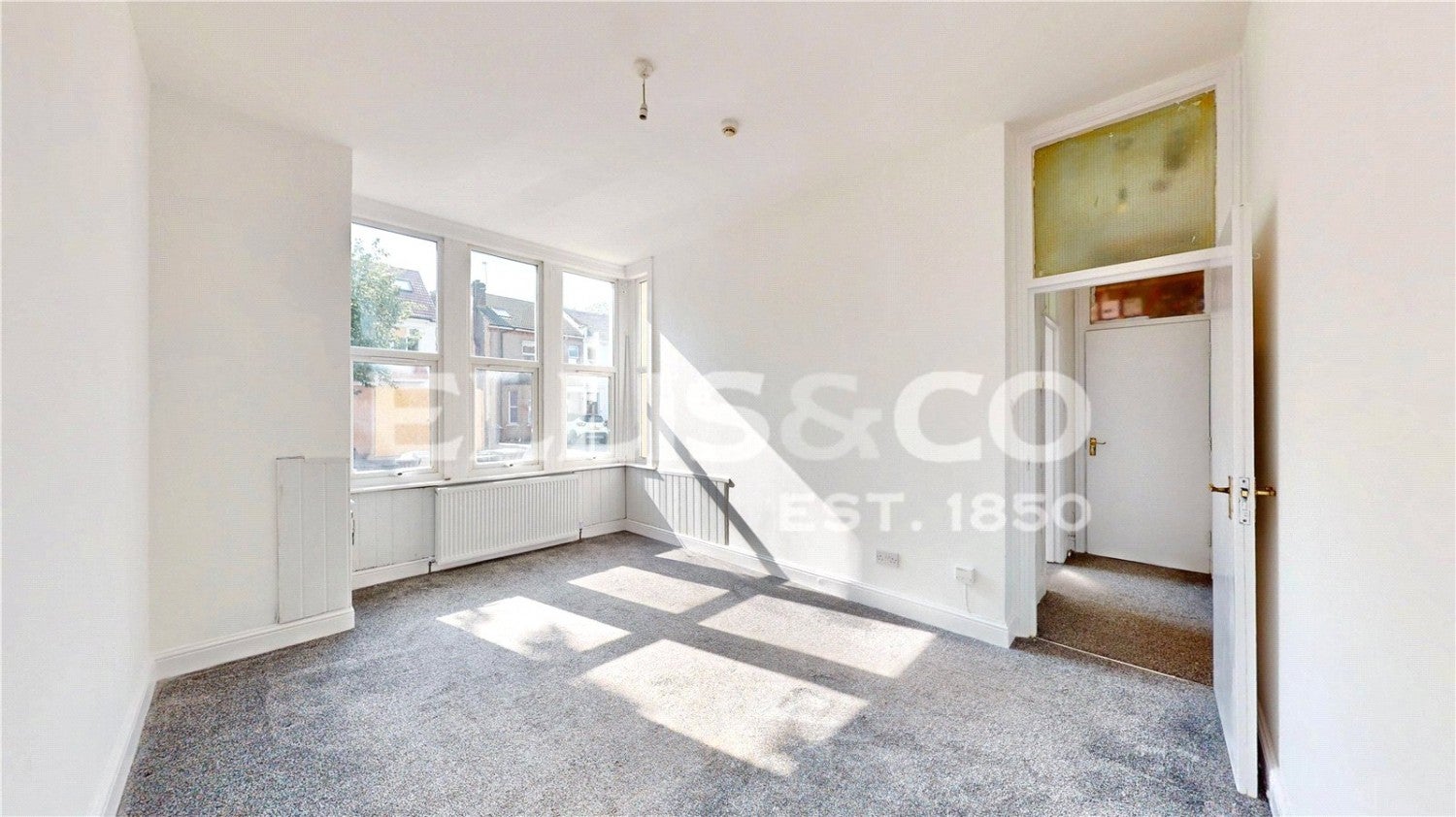 Flat Ranelagh Road in Greater London