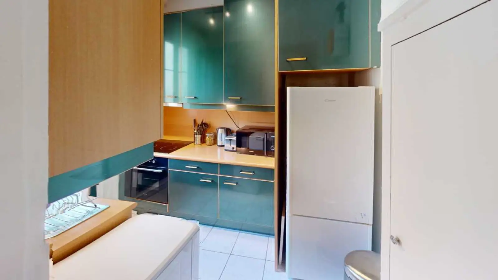 Room Rue Ferdinand Fabre in Paris