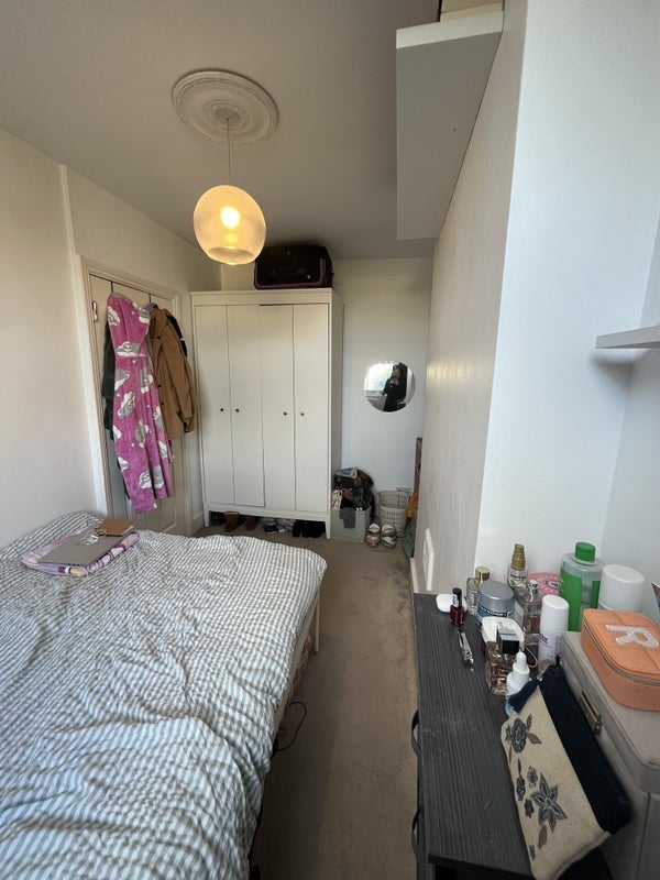 Room Addison Road in Greater London