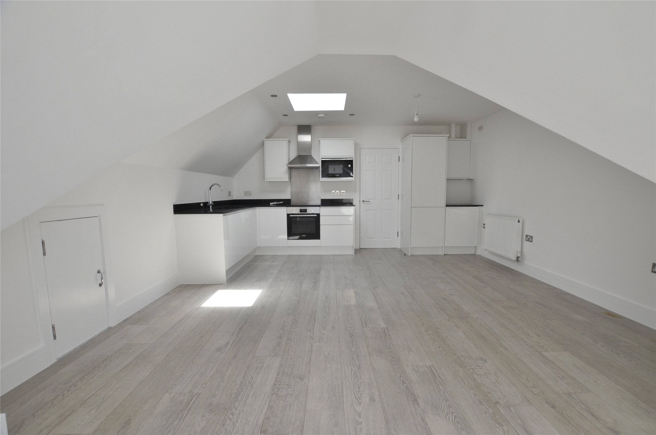 Flat Borrowdale Drive in Greater London
