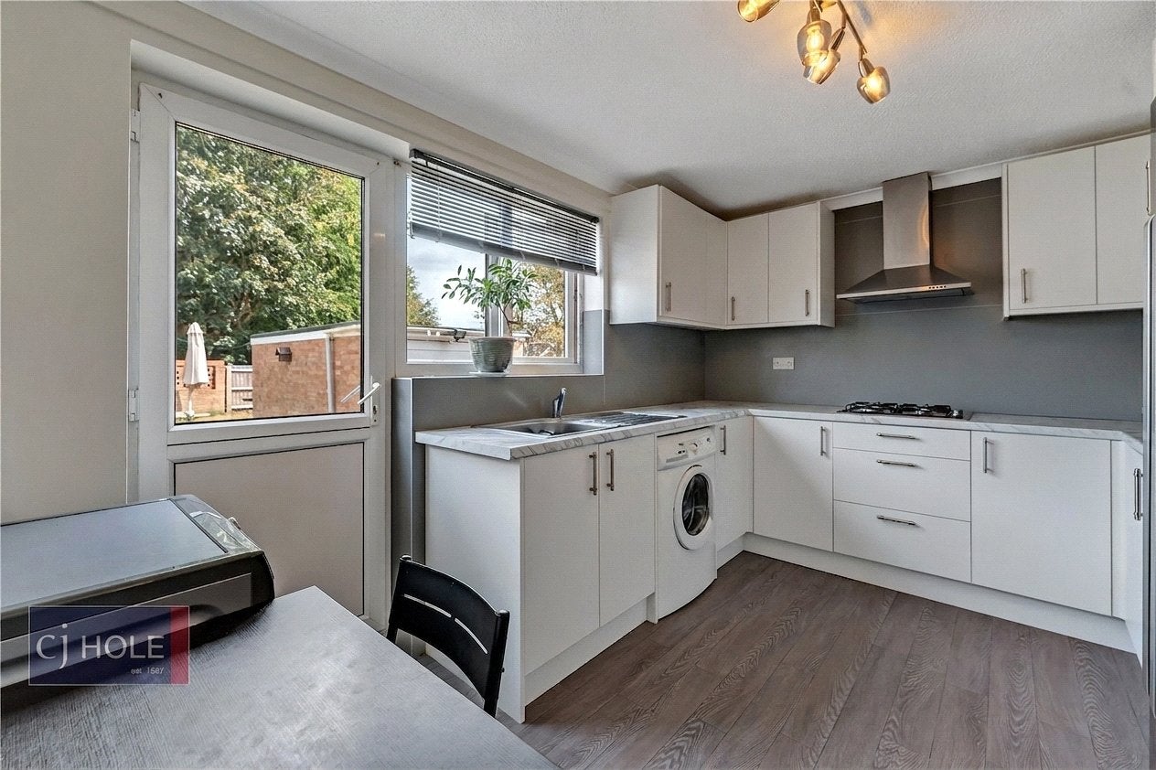 House Palmdale Close in Kingswood