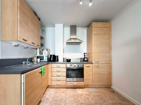 Flat Elmwood Lane in Leeds