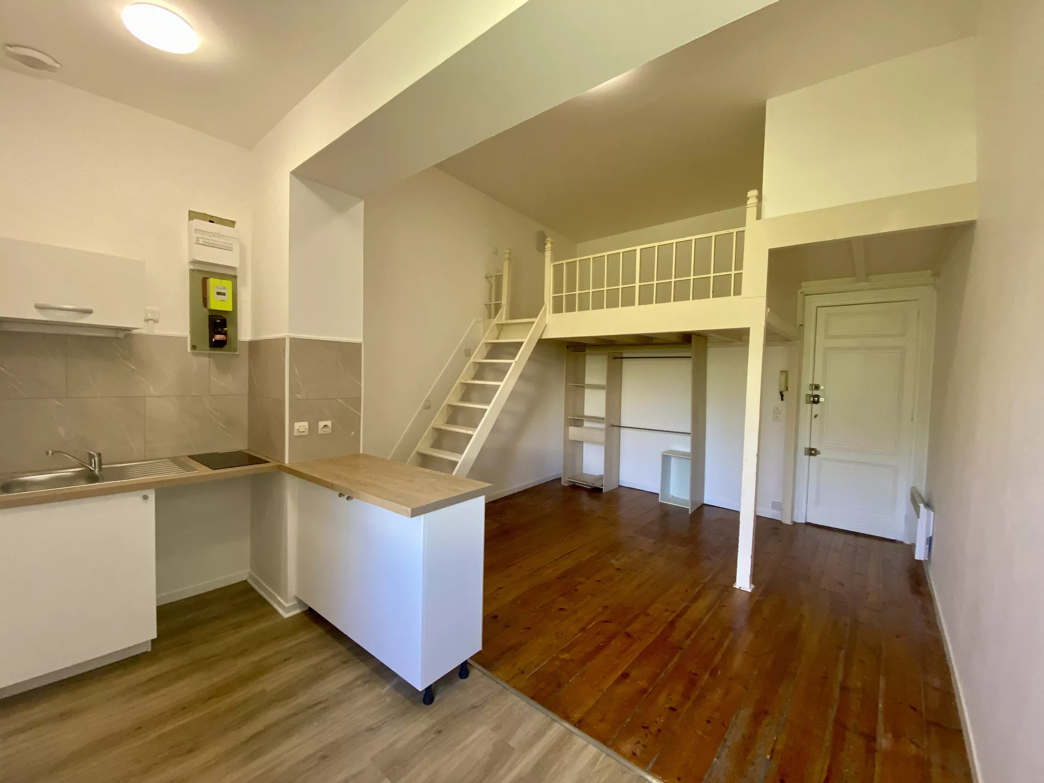 Appartement Rue de Landiras à Bordeaux