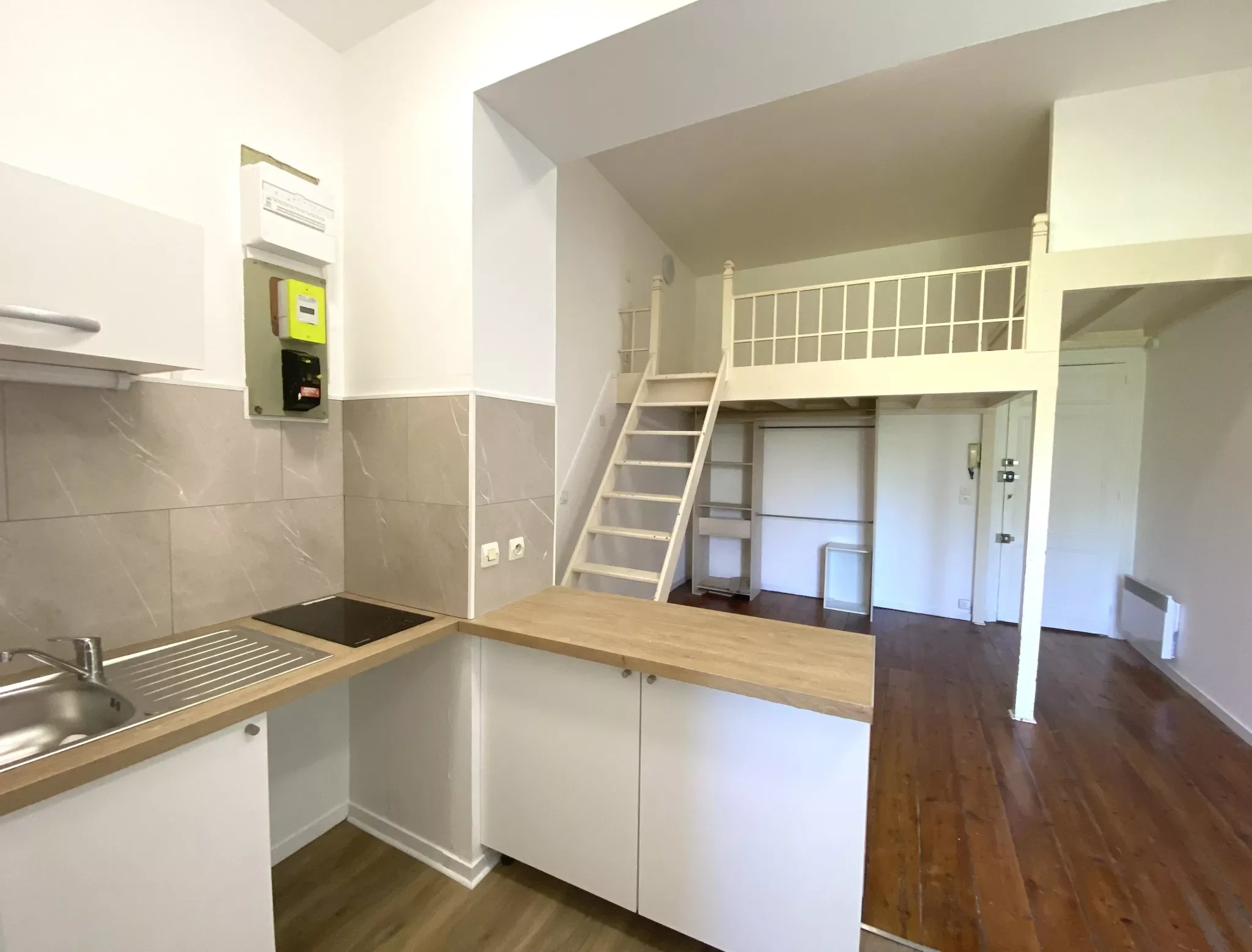 Appartement Rue de Landiras à Bordeaux